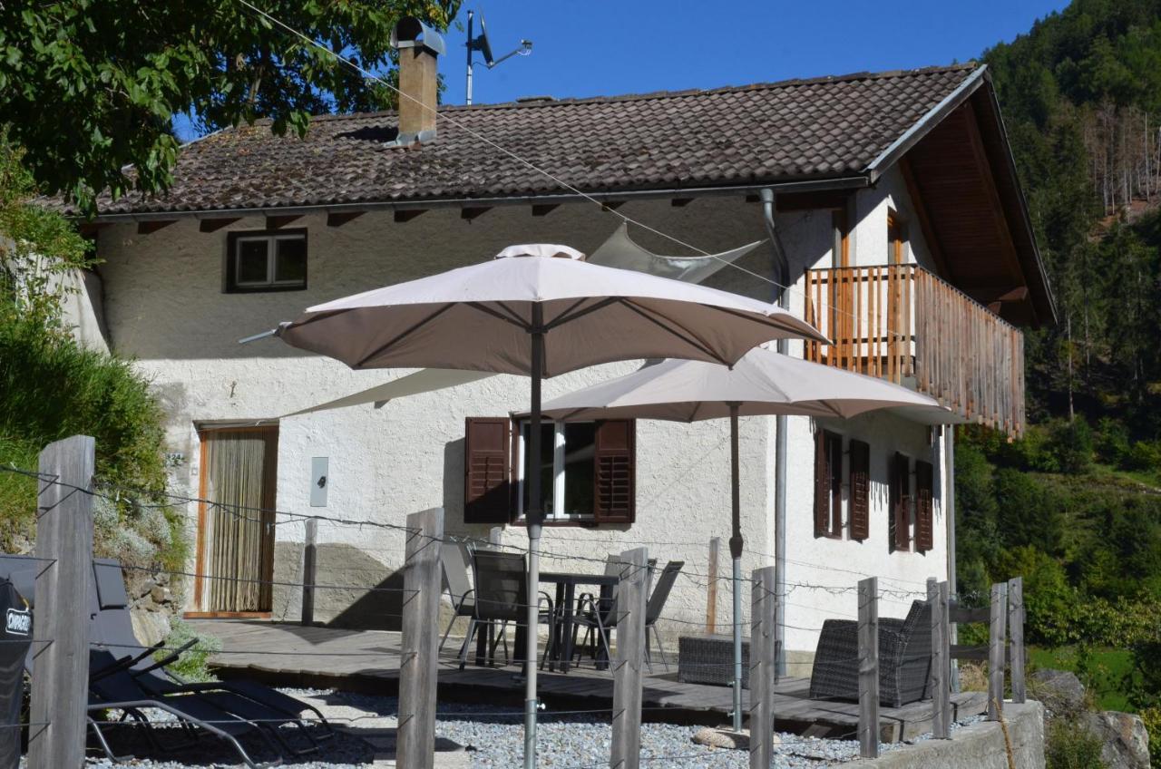 Stilfser Haeuschen Mit Blick Auf Koenig Ortler Villa Exterior foto