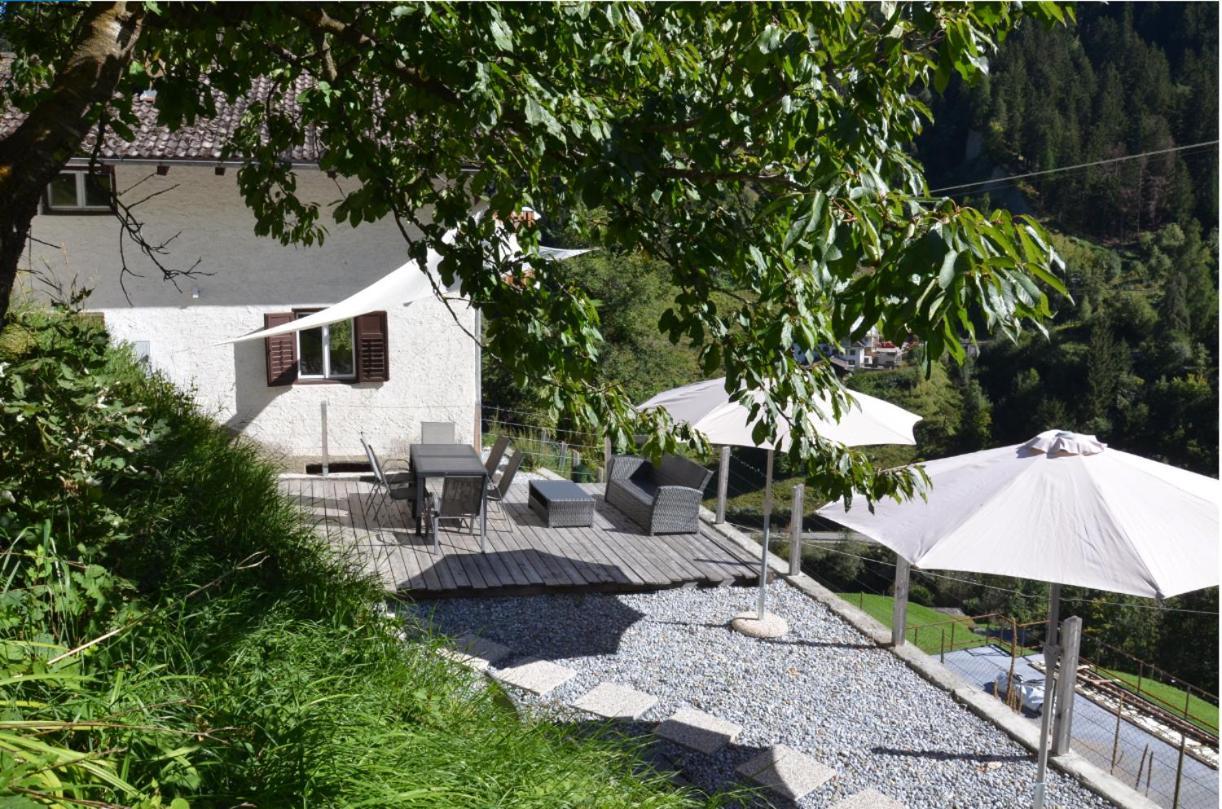 Stilfser Haeuschen Mit Blick Auf Koenig Ortler Villa Exterior foto