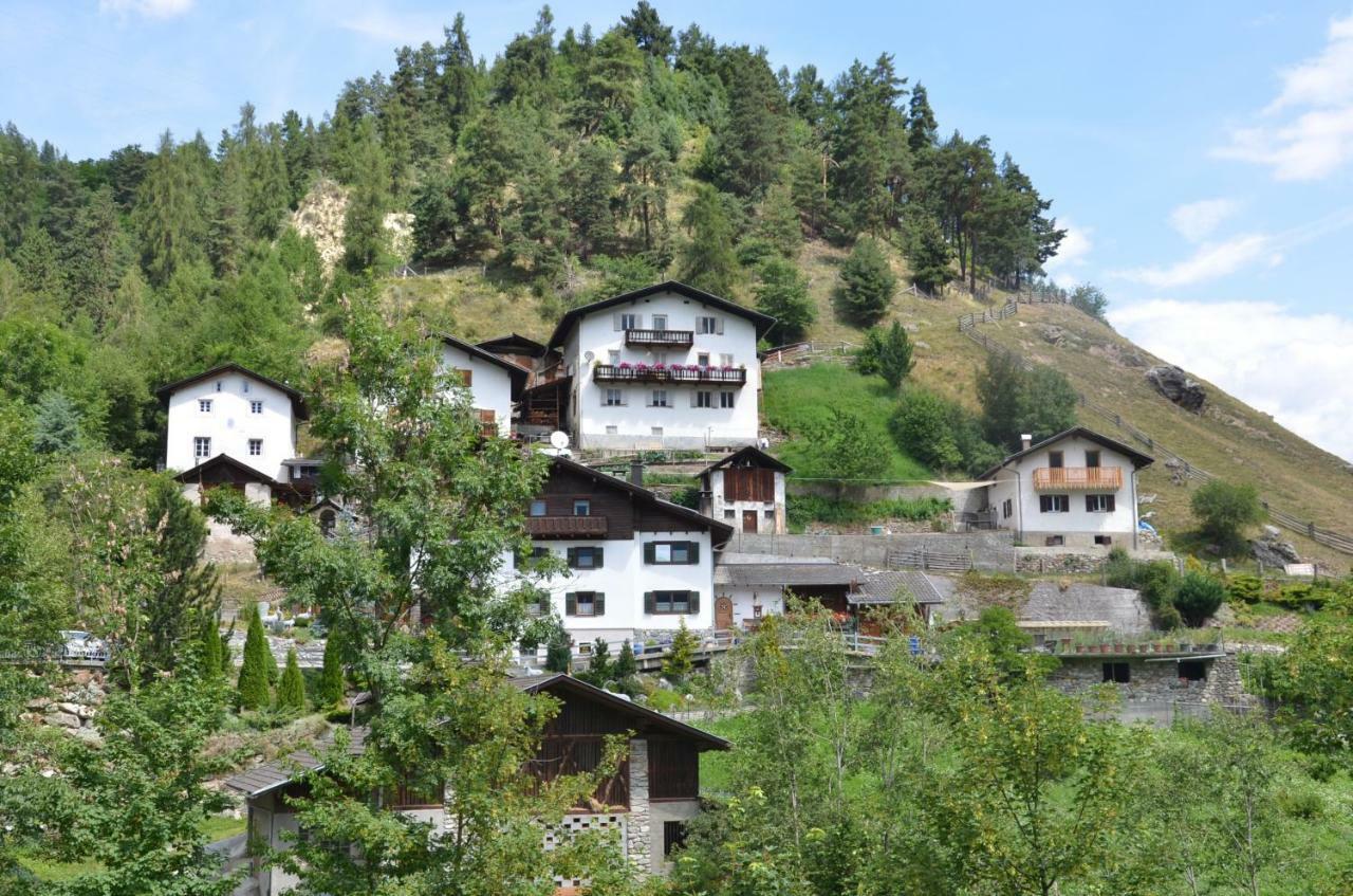 Stilfser Haeuschen Mit Blick Auf Koenig Ortler Villa Exterior foto